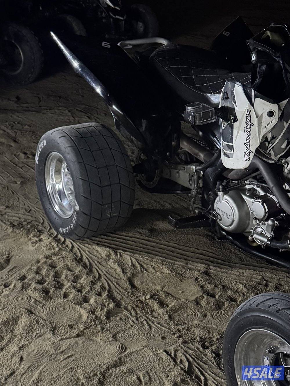 للبيع تواير AMERICAN Racer0