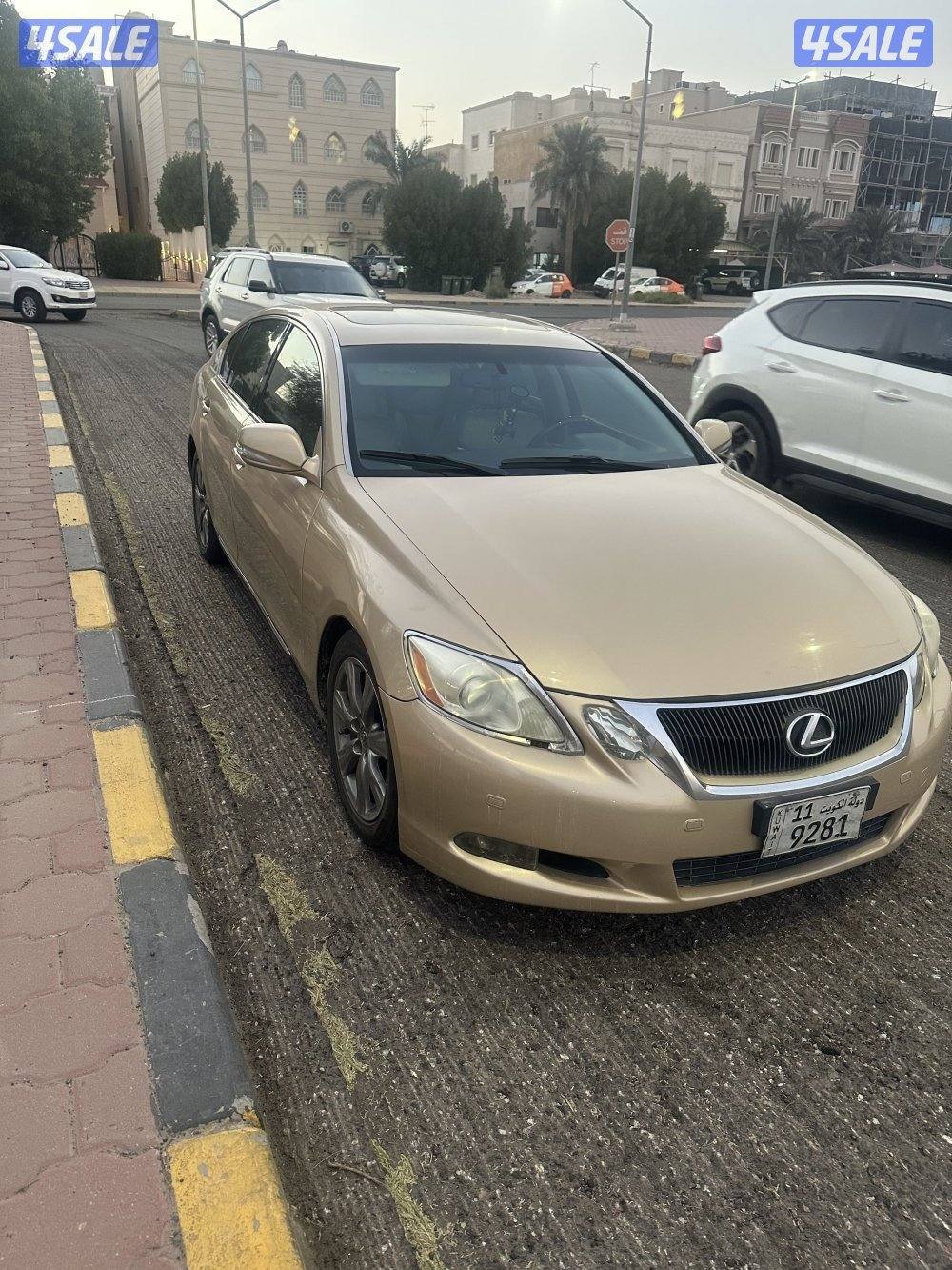 للبيع لكزس جي اس 2008 أمورها طيبه آخر السومه 12000