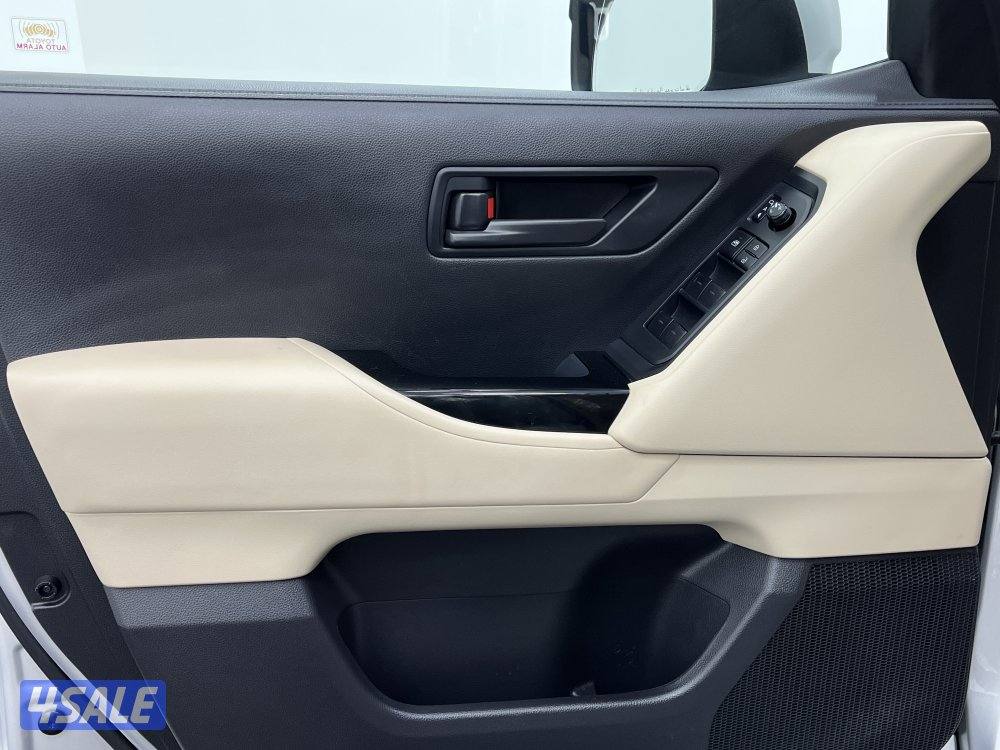 TOYOTA LAND CRUISER 22L3T-GXREF_U10