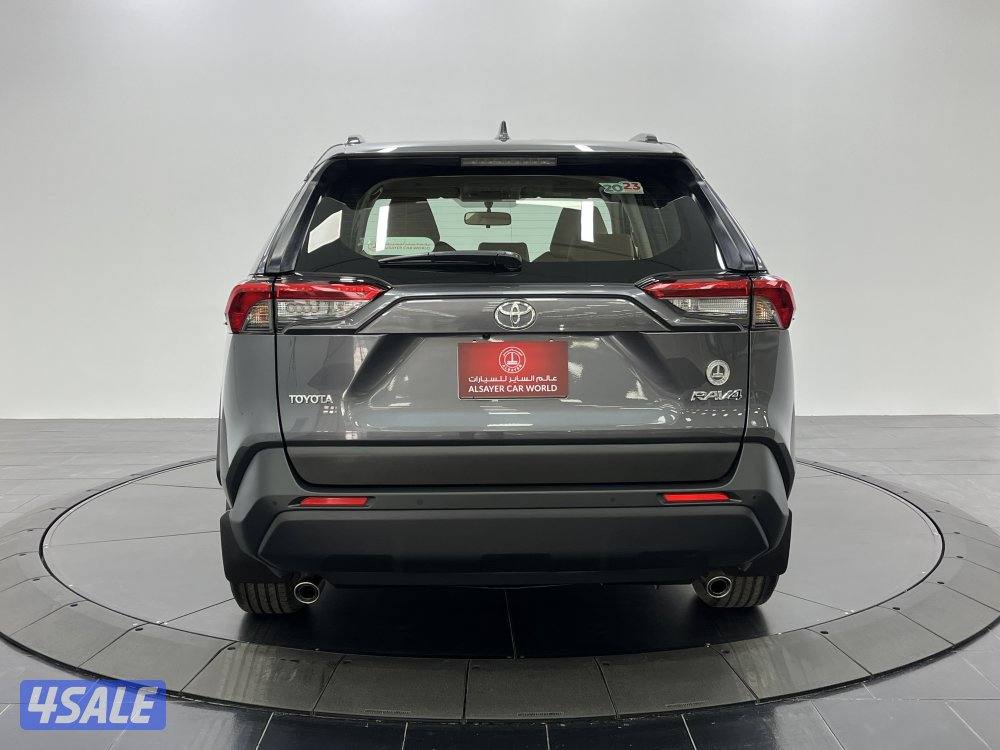 TOYOTA RAV401 4X2 STANDARD OPTION8