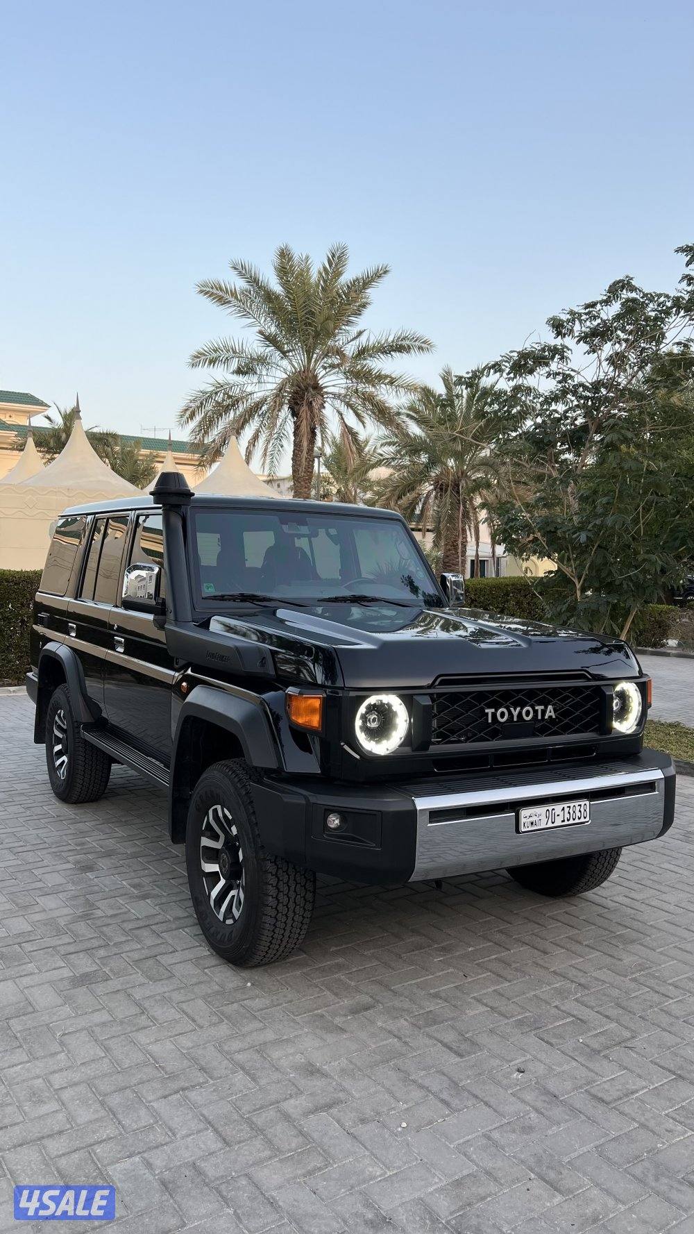 🔴 جيب نص اسود Land Cruiser  🔴3