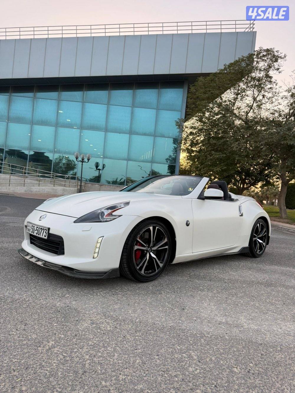 نيسان زد 2018 ماشي 78 الف كشف بحاله الوكاله شرط الفحص الكامل2