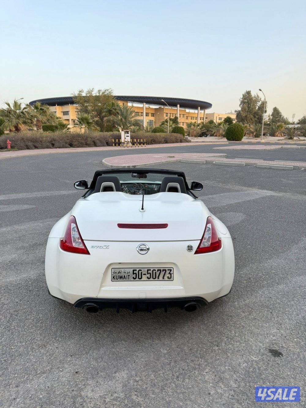 نيسان زد 2018 ماشي 78 الف كشف بحاله الوكاله شرط الفحص الكامل9
