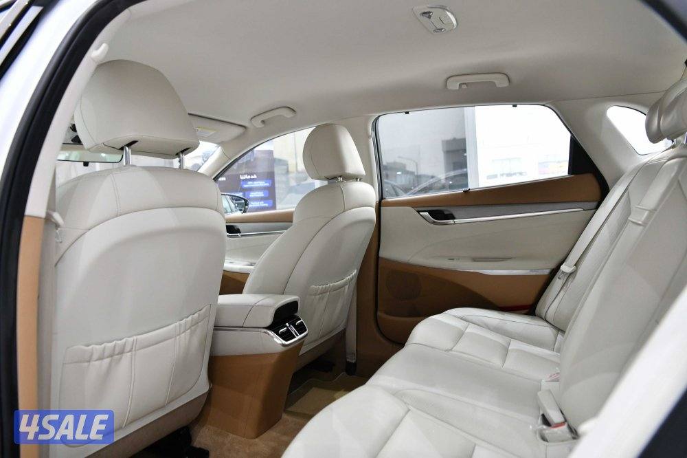 هيونداي ازيرا4