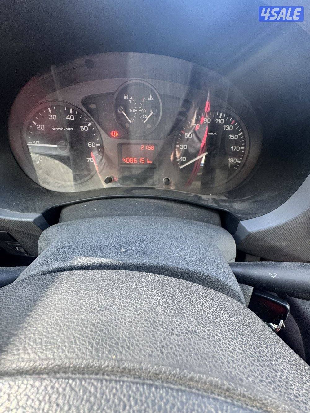 بيجو بارتنر 2015 بحاله ممتازه جدا2