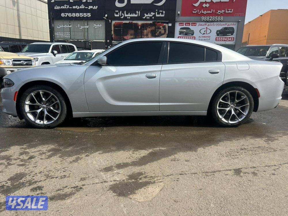 دودج شارجر SXT-V6 موديل 2021  ماشى 189.000 k.m  وارد الملا. صبغ وكالة2