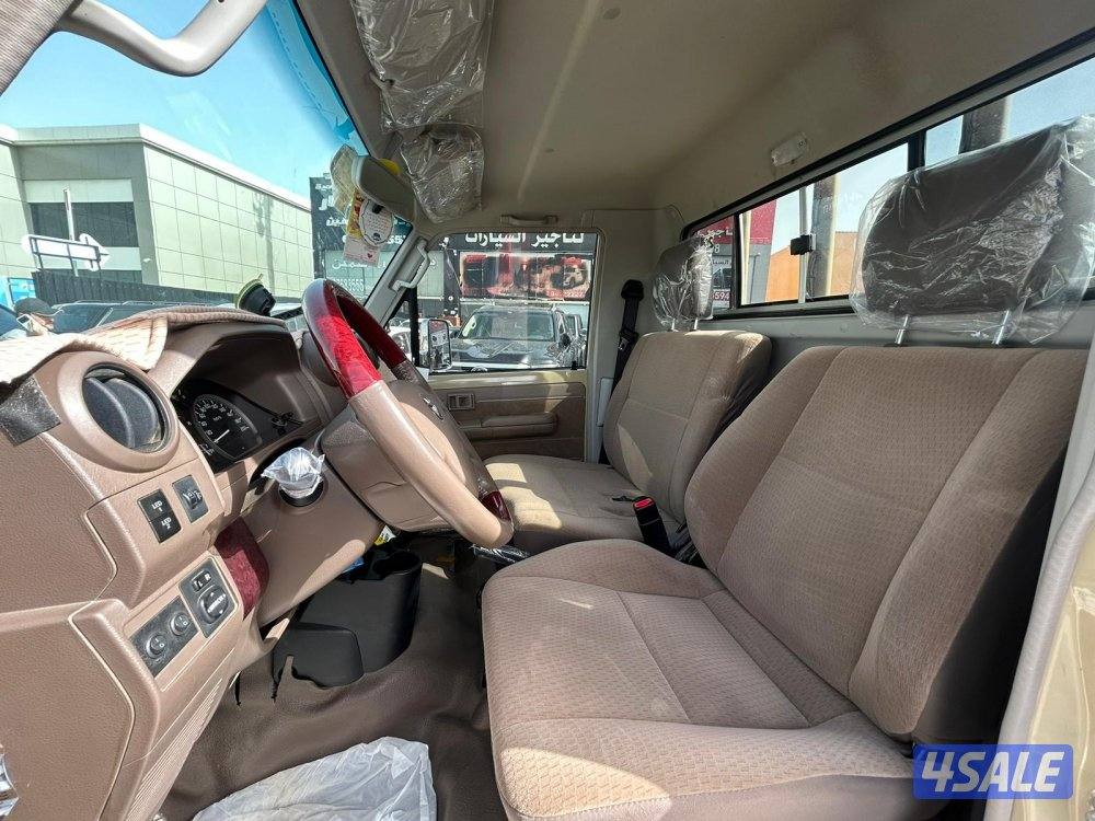 تويوتا لاند كروزر شاص LX .V6 موديل 2023 ماشى 68.000 k.m  وارد الساير5