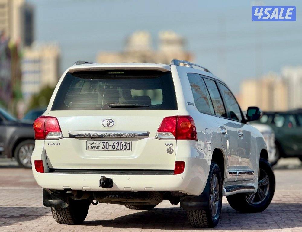 لاندكروزر 2015 وارد الوكاله المالك الاول5