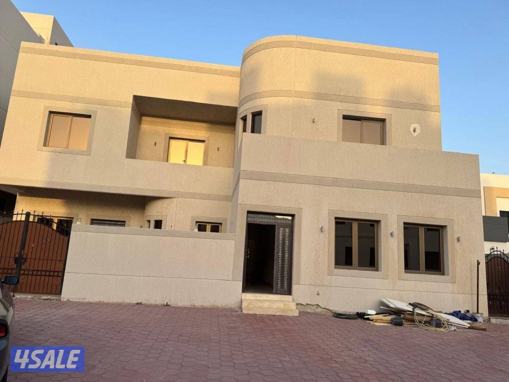 للبيع بصباح الاحمد🏠وتوسعة الوفره2