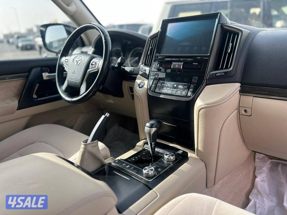 لاند كروزر GX.R-قراند تورينق .V8 موديل 2021 ماشى 252.000 k.m7