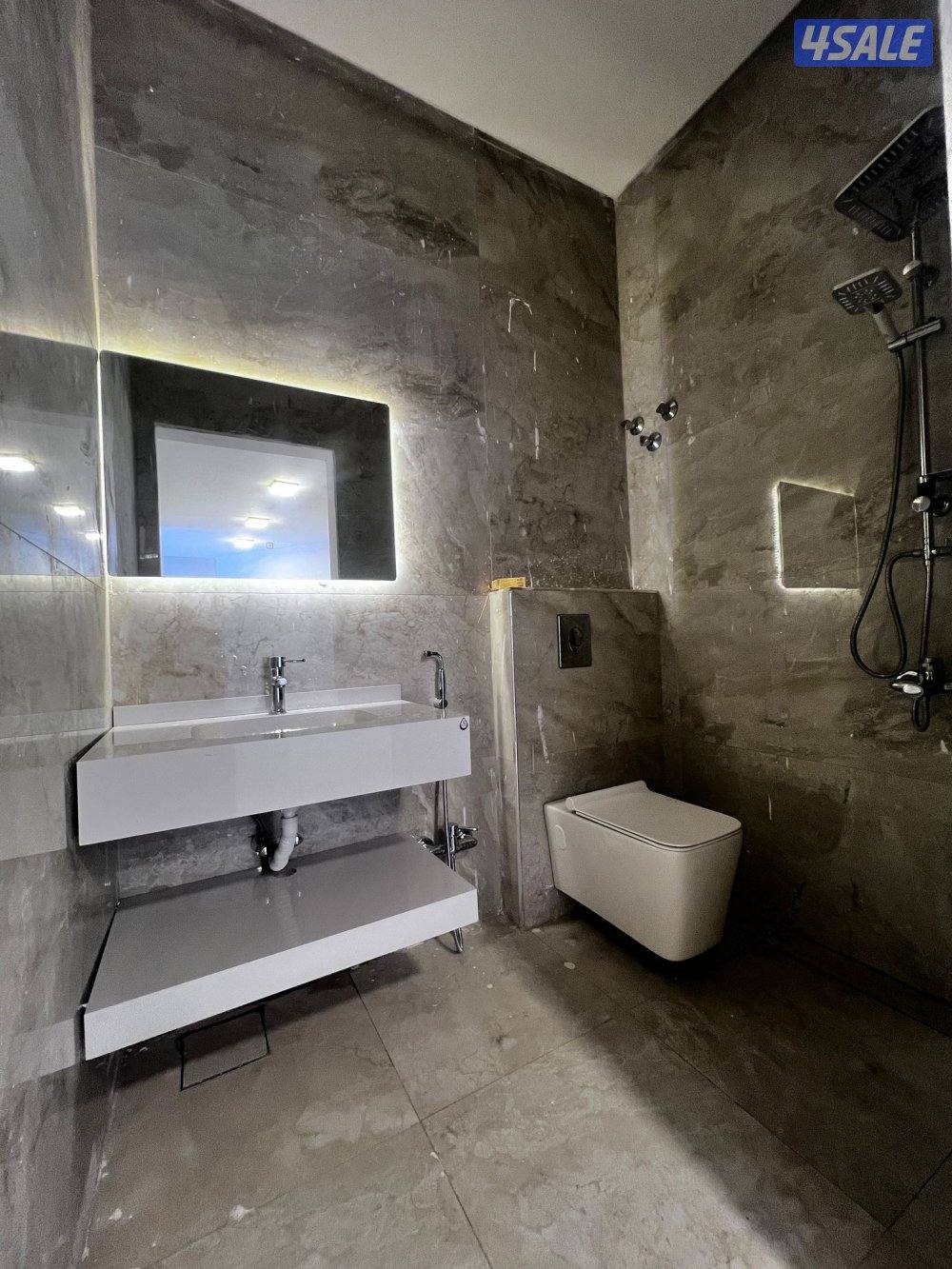 للبيع قسيمة قطعة 5 وقطعة 7 غرب عبدالله مبارك4