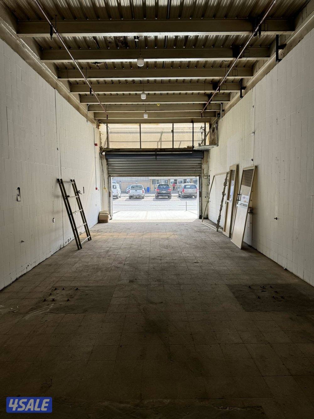 مخازن و محلات بالشويخ للإيجار4