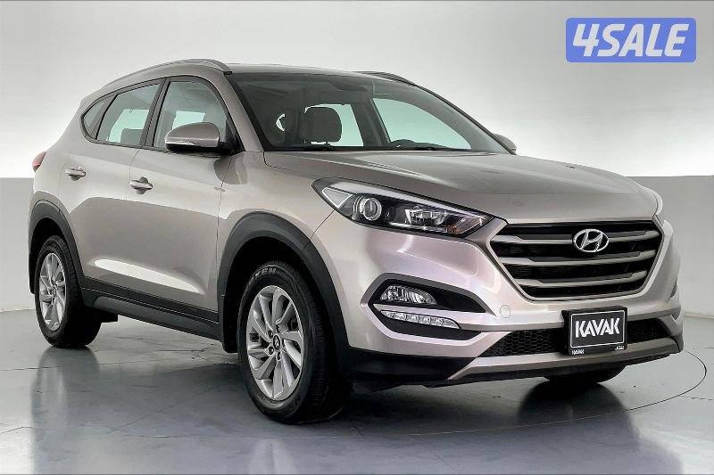 للبيع توسان موديل ٢٠١٧ بحاله متوسطه لون ذهبي2