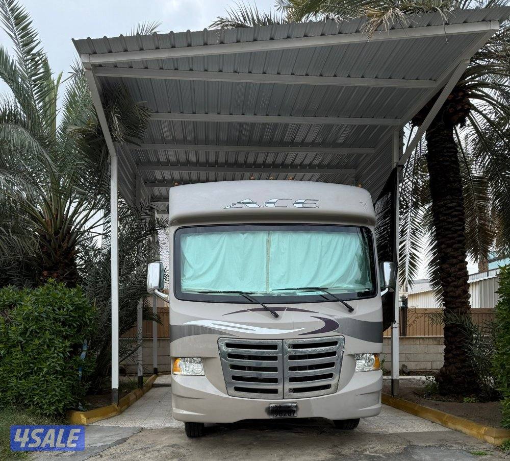 كرفان ايس motorhome ACE4