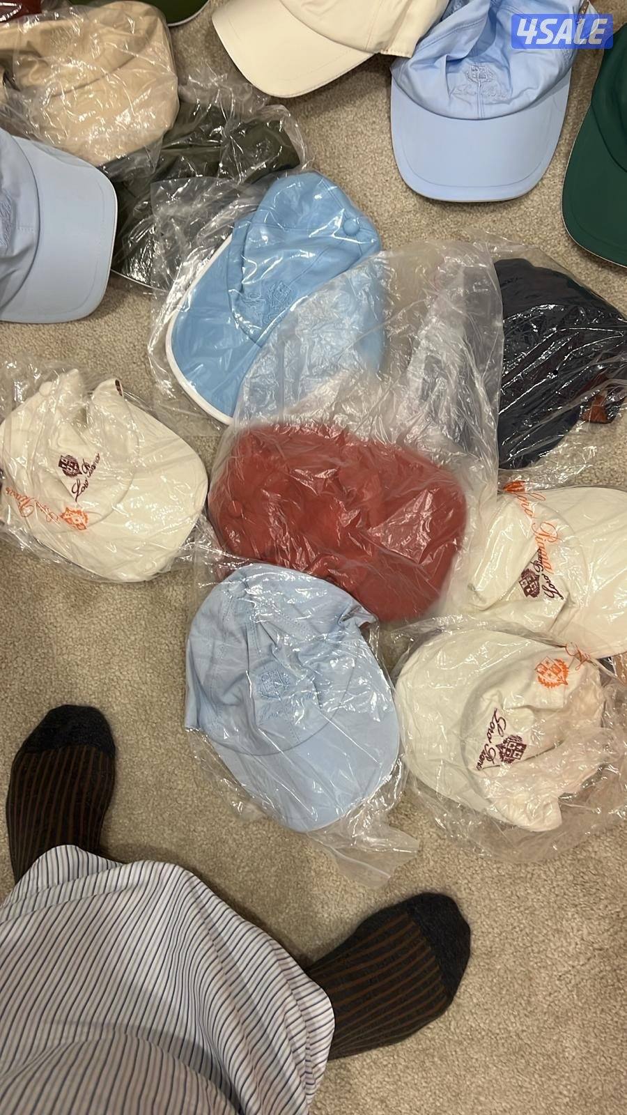 للبيع كابات لوربيانا شرط نفس الاصلي واقلام نفس الاصلي جمله بأربعه2