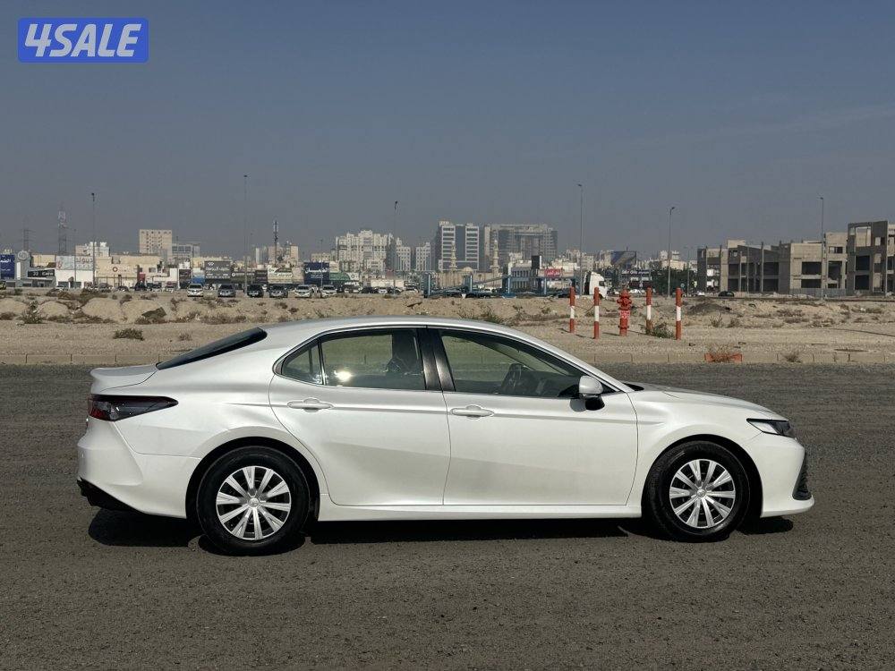 للبيع كامرى20216