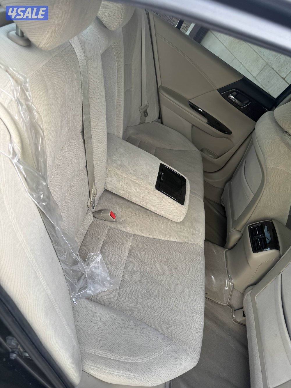 للبيع هوندا اكورد 2015 ماشي 1705