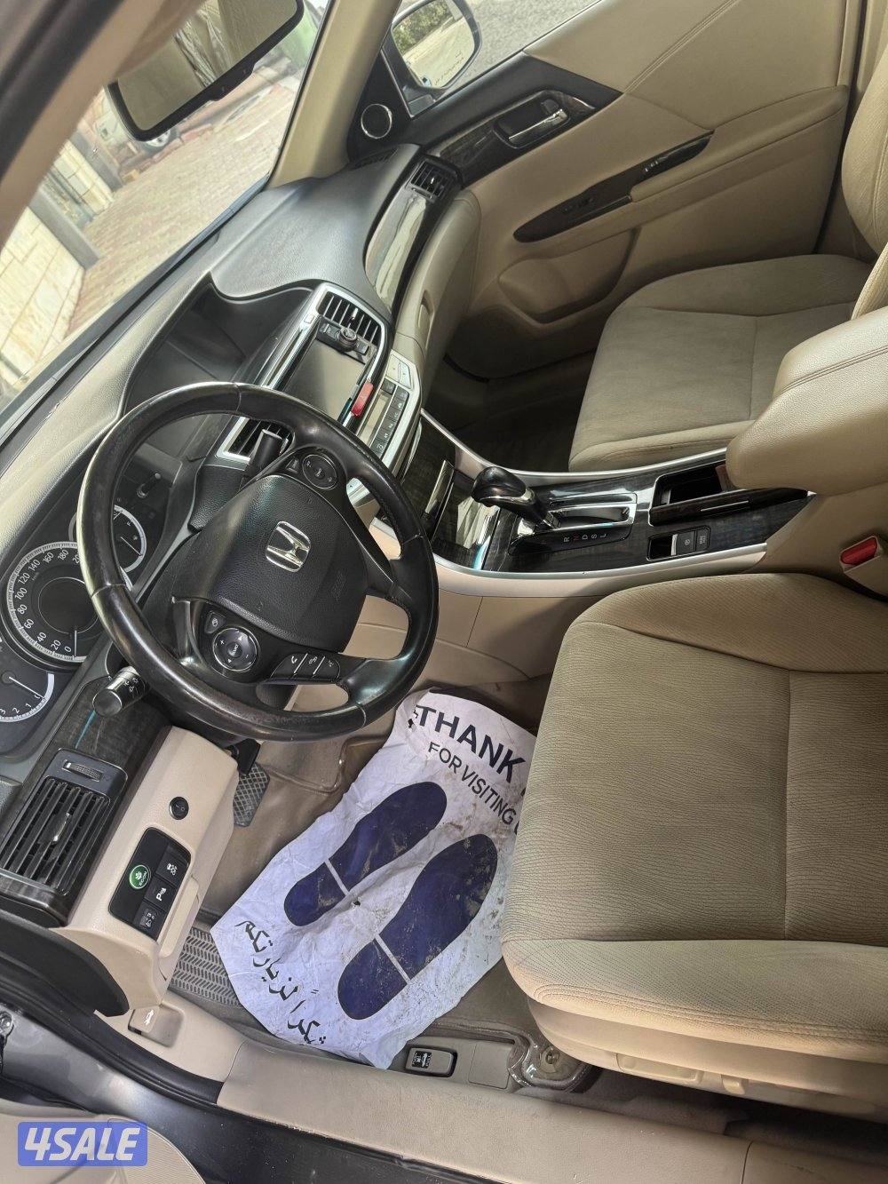 للبيع هوندا اكورد 2015 ماشي 1706