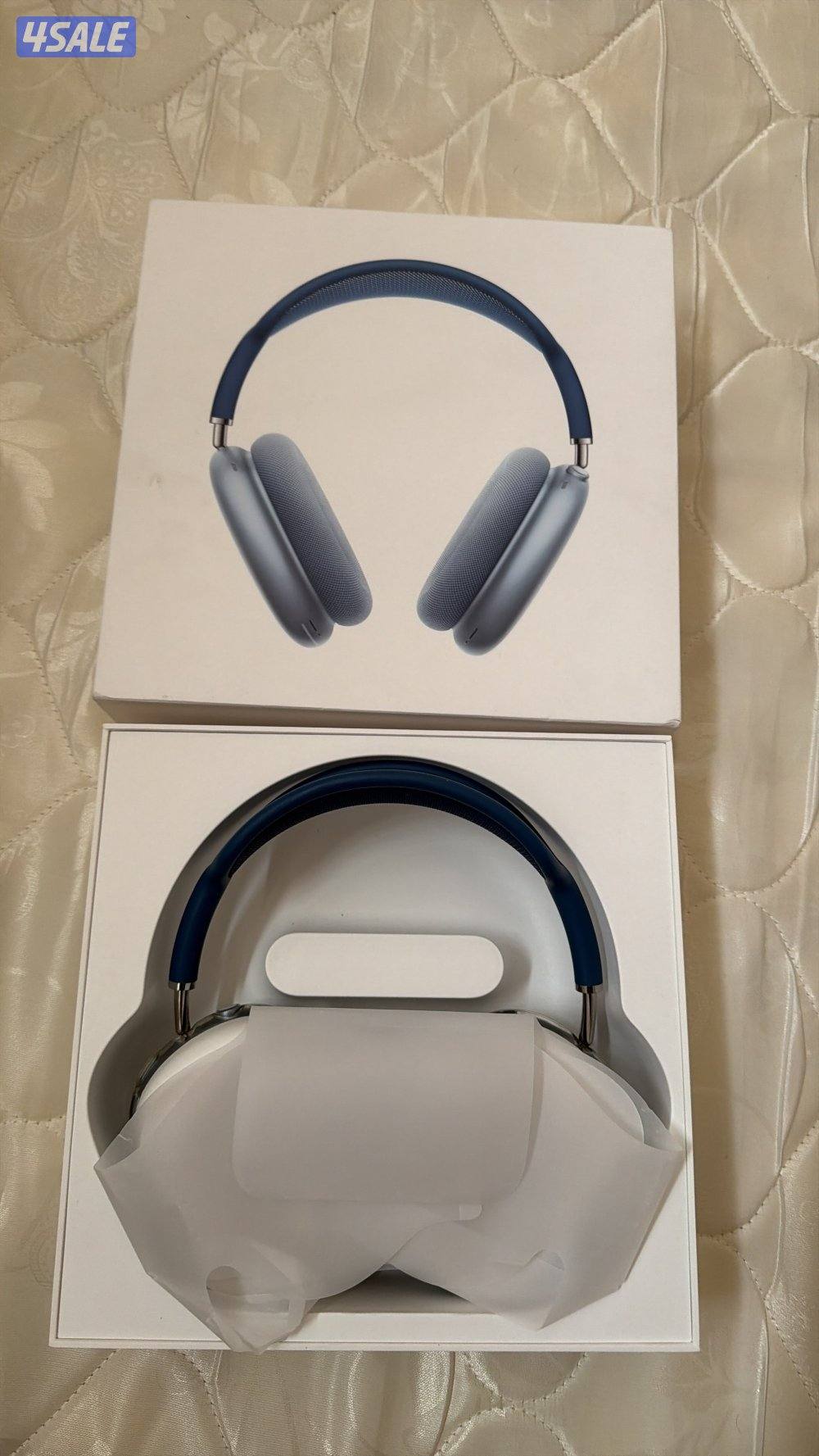 للبيع اير بودز ماكس لون ازرق مع كامل اغراضها0