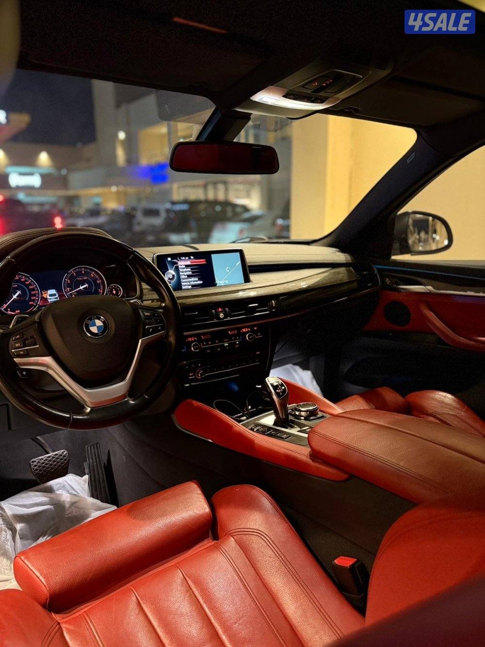 للبيع BMW X6 2016 صبغ الوكاله وبجياس الوكاله داخليه حمرا اعلي فئه3