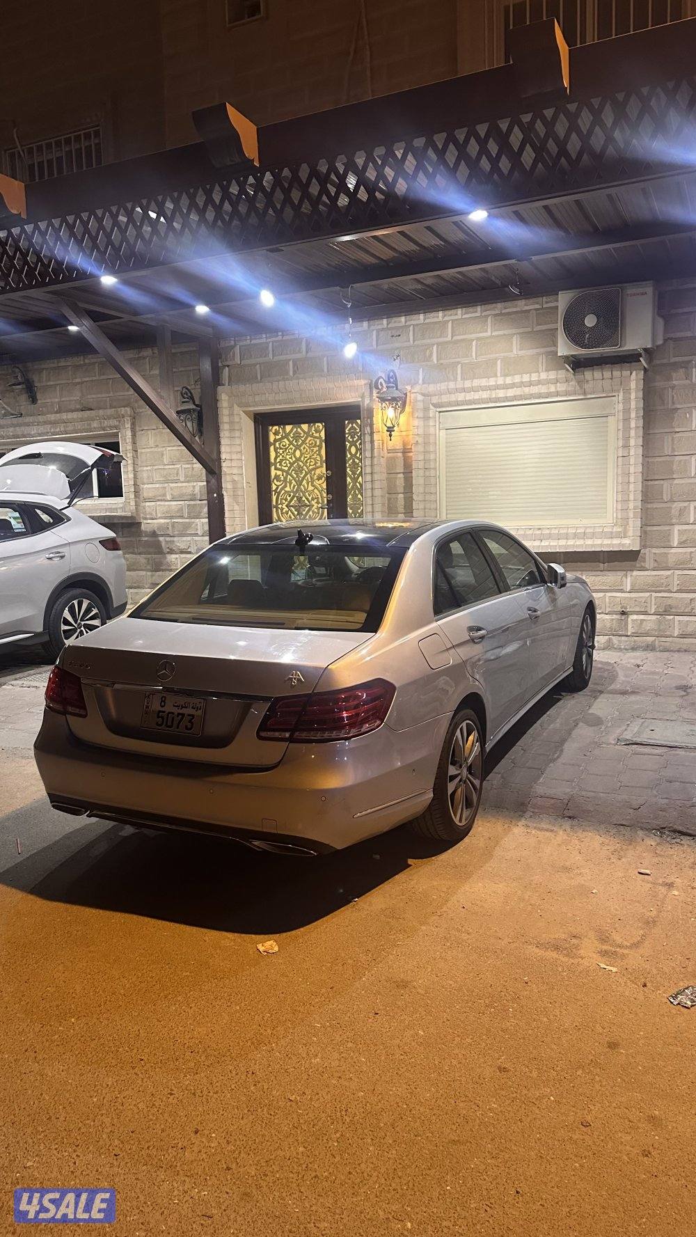 للبيت مرسيدس e 300 موديل ٢٠١٤ المالك الثاني ماشي ١٧٩ الف1