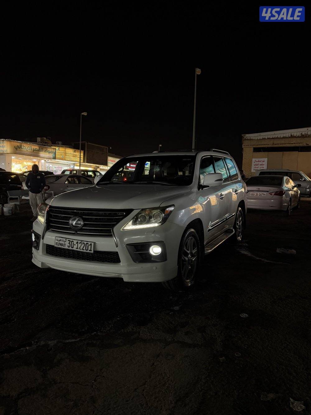 للبيع لكزس0