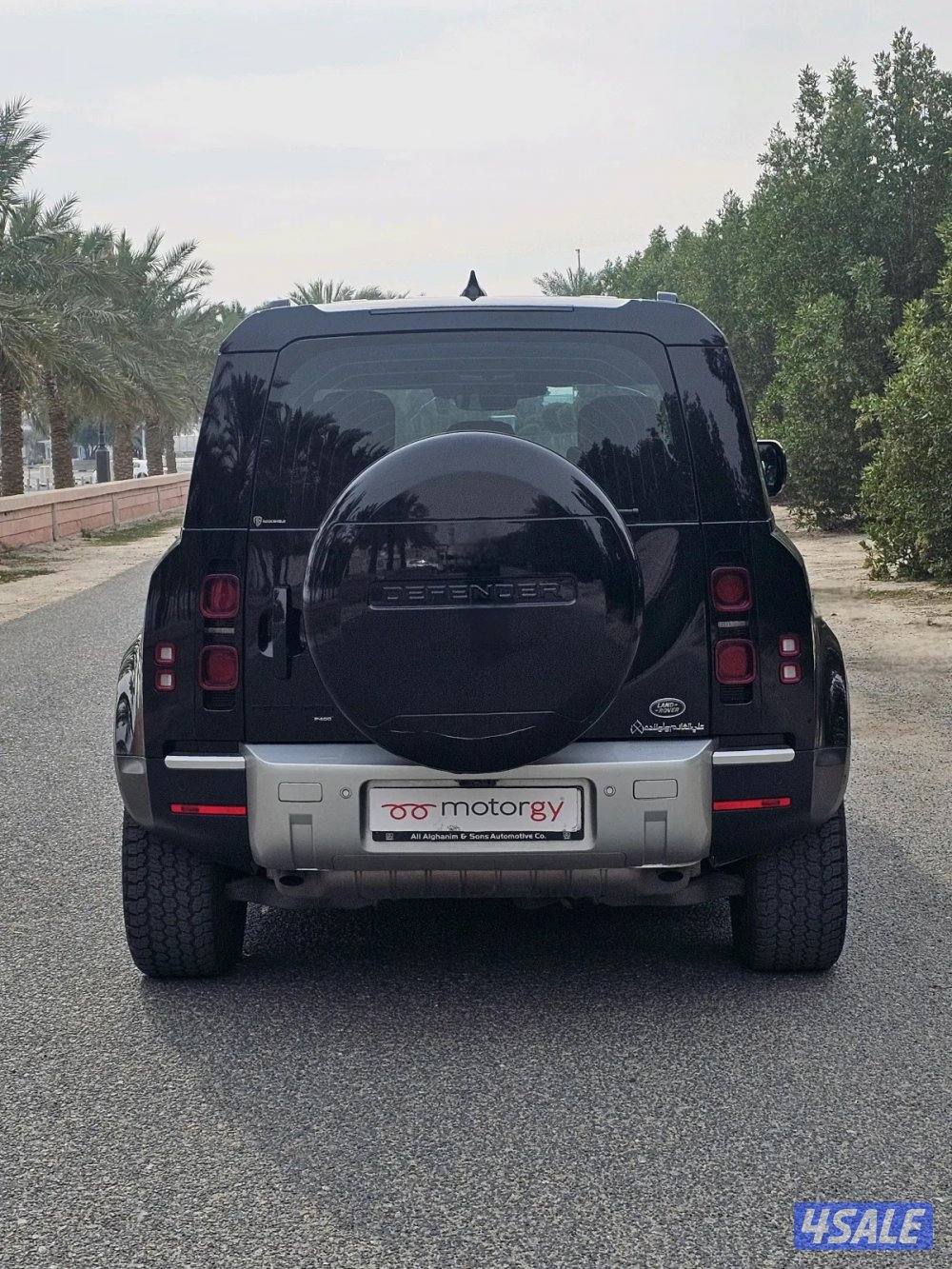 Land Rover Defnder 2023 HSE7