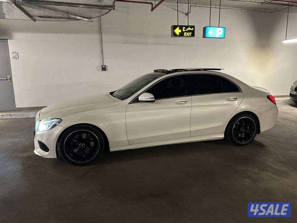مرسيدس c250 صدفي من داخل احمر اعلى المواصفات0