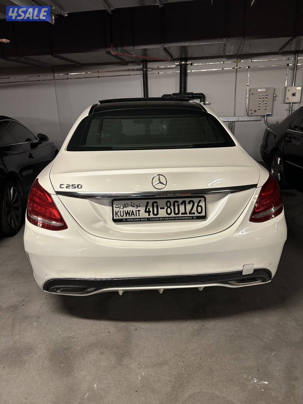 مرسيدس c250 صدفي من داخل احمر اعلى المواصفات1
