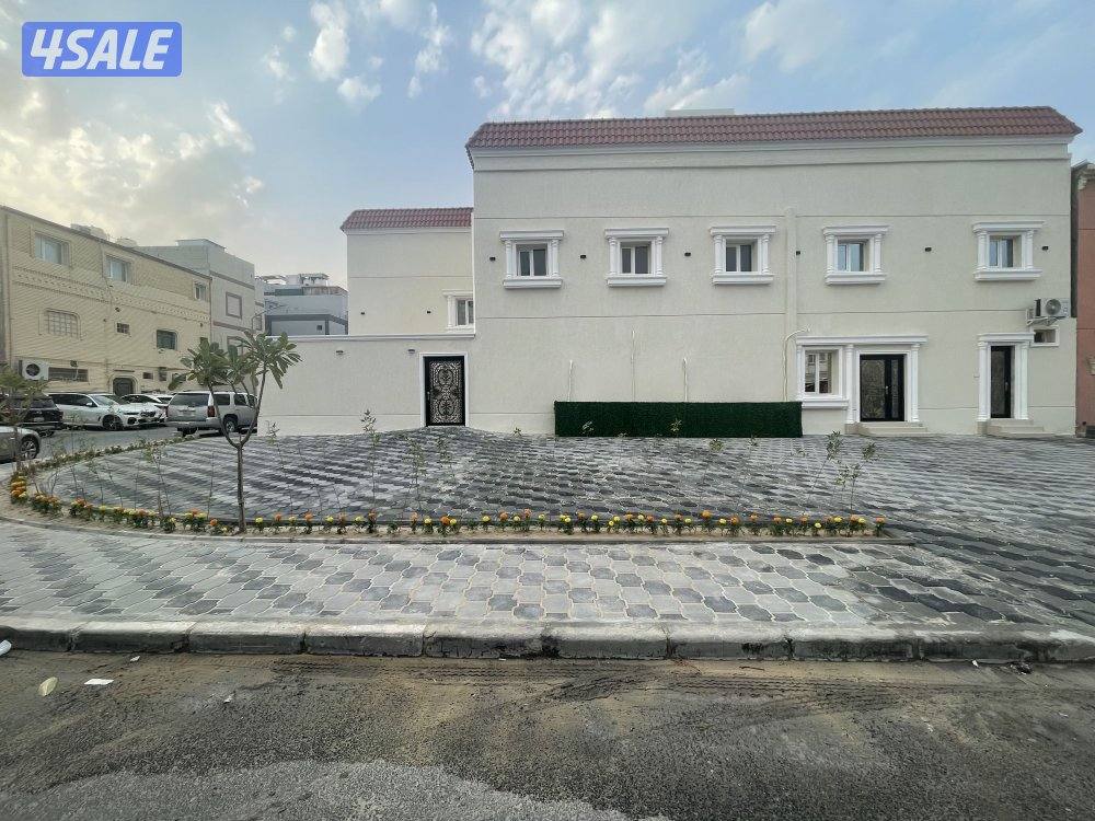 للبيع بيت في صباح السالم تشطيب راقي0