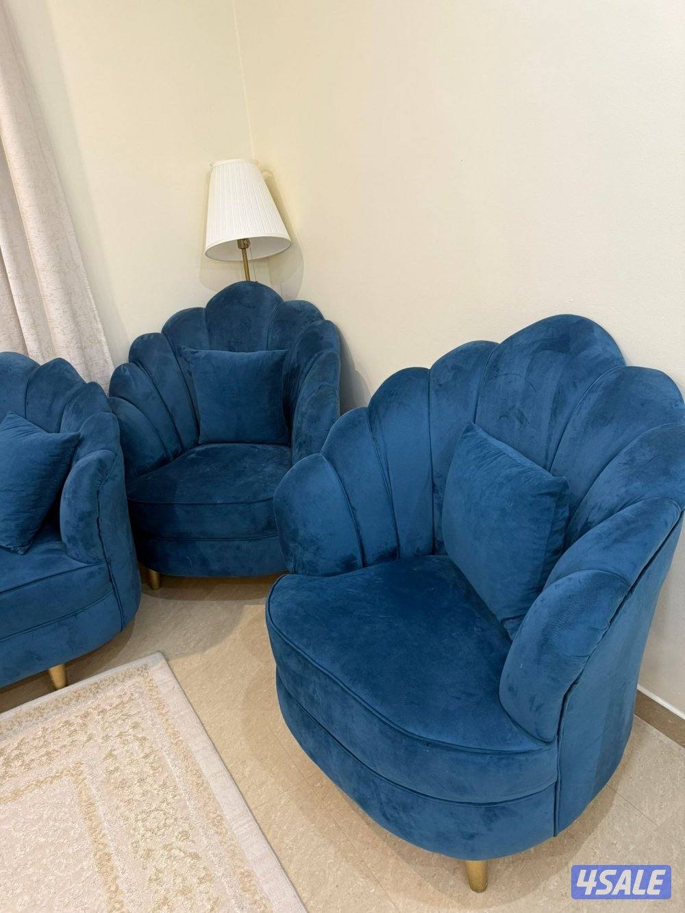 للبيع أغراض متنوعة-طقم كنبات+غرفة نوم كاملة+أكبات تخزين عدد أثنين3