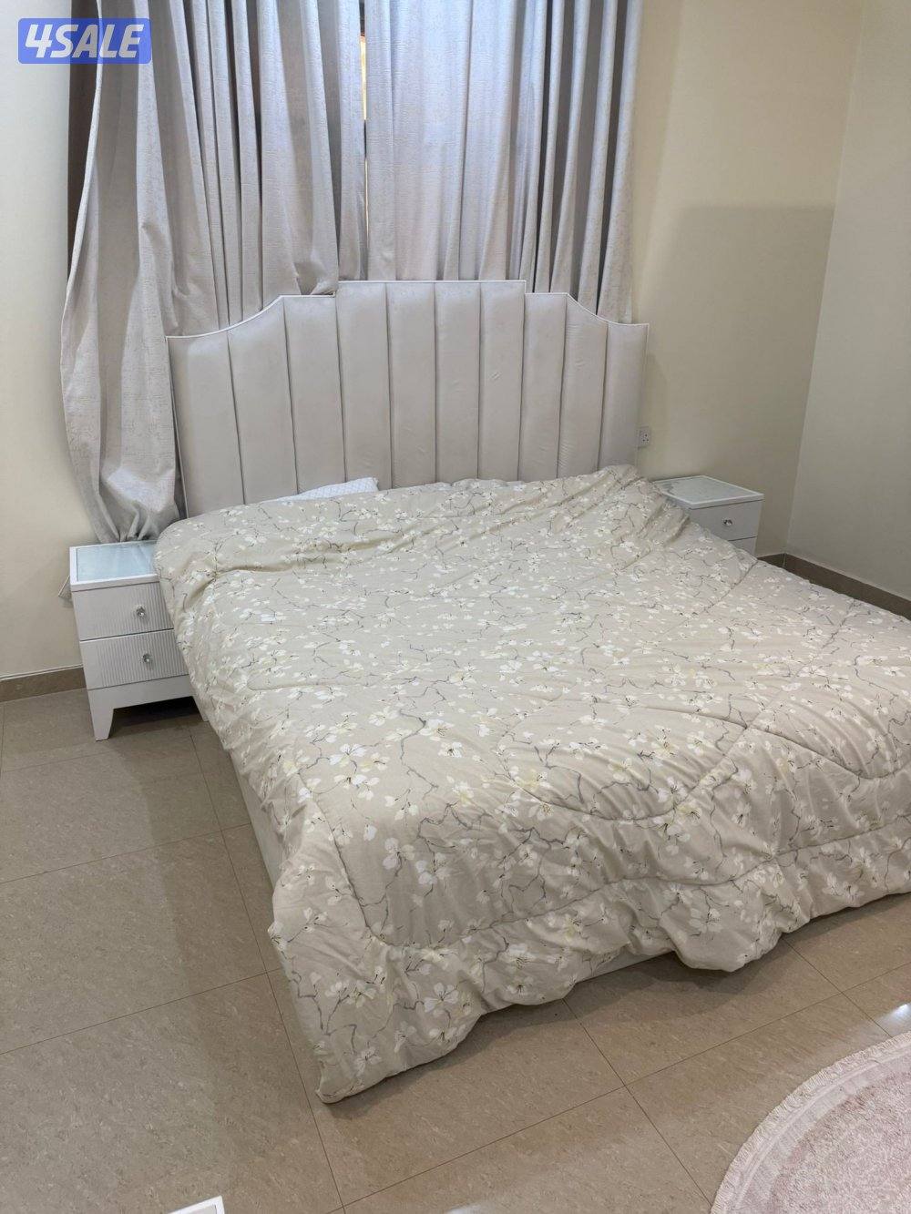 للبيع أغراض متنوعة-طقم كنبات+غرفة نوم كاملة+أكبات تخزين عدد أثنين10