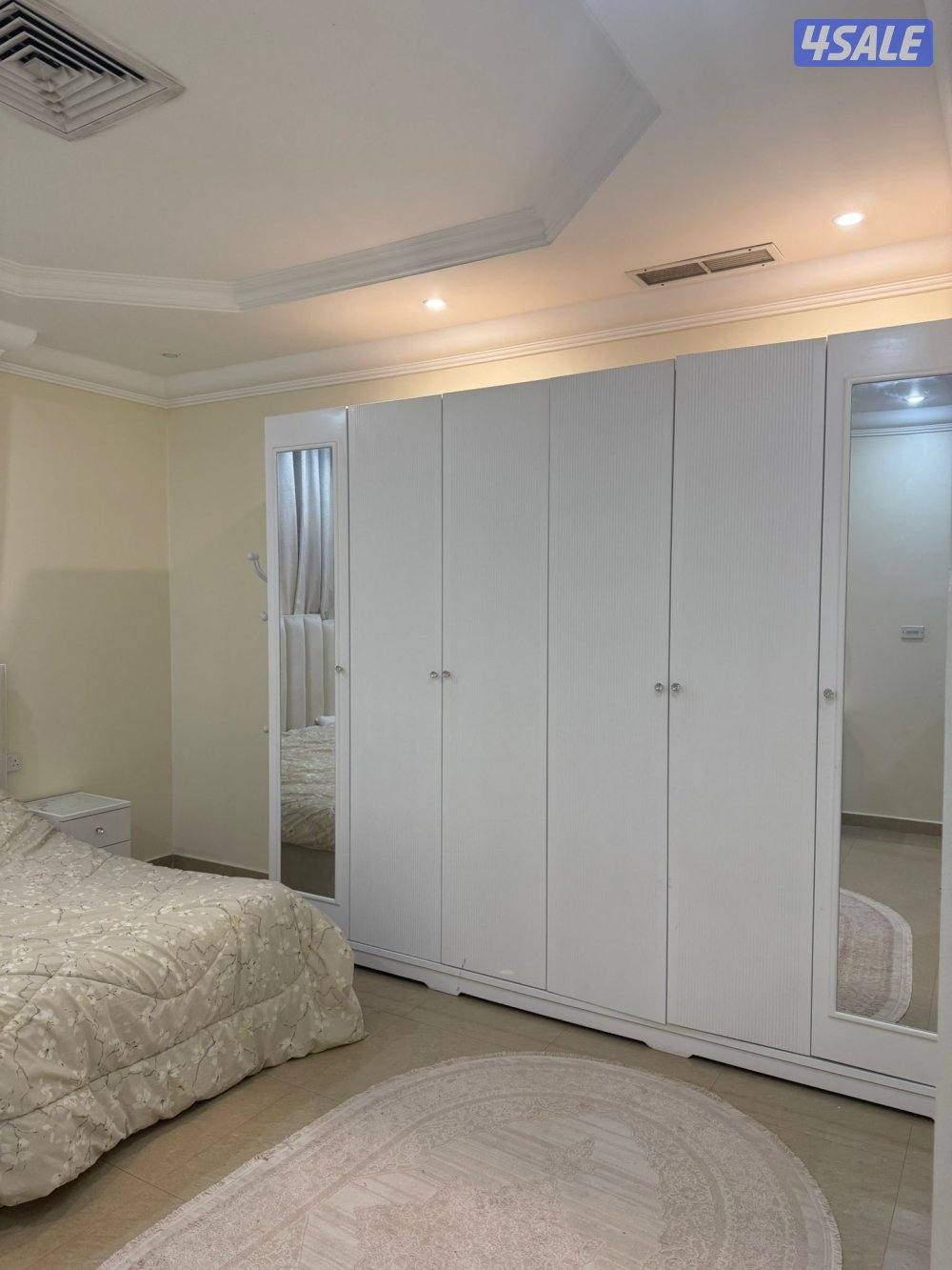 للبيع أغراض متنوعة-طقم كنبات+غرفة نوم كاملة+أكبات تخزين عدد أثنين12