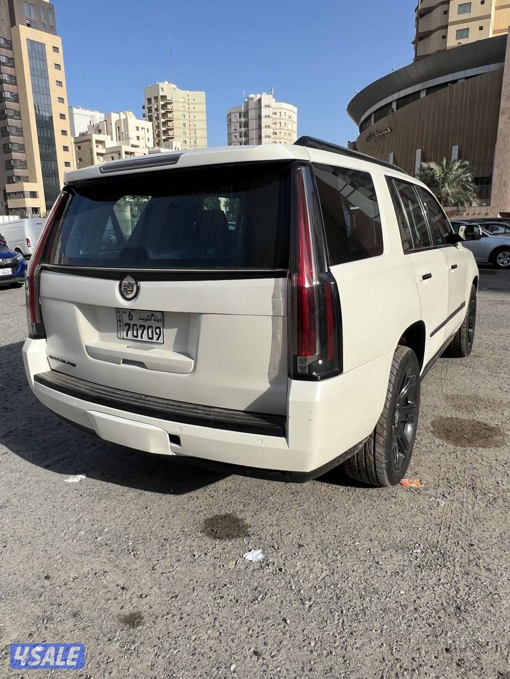 للبيع اسكاليد موديل 20153