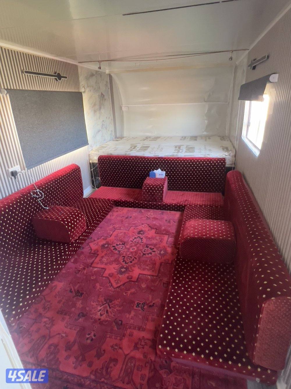 للبيع كرفان ساندويش بانيل صناعة الامارات 20234