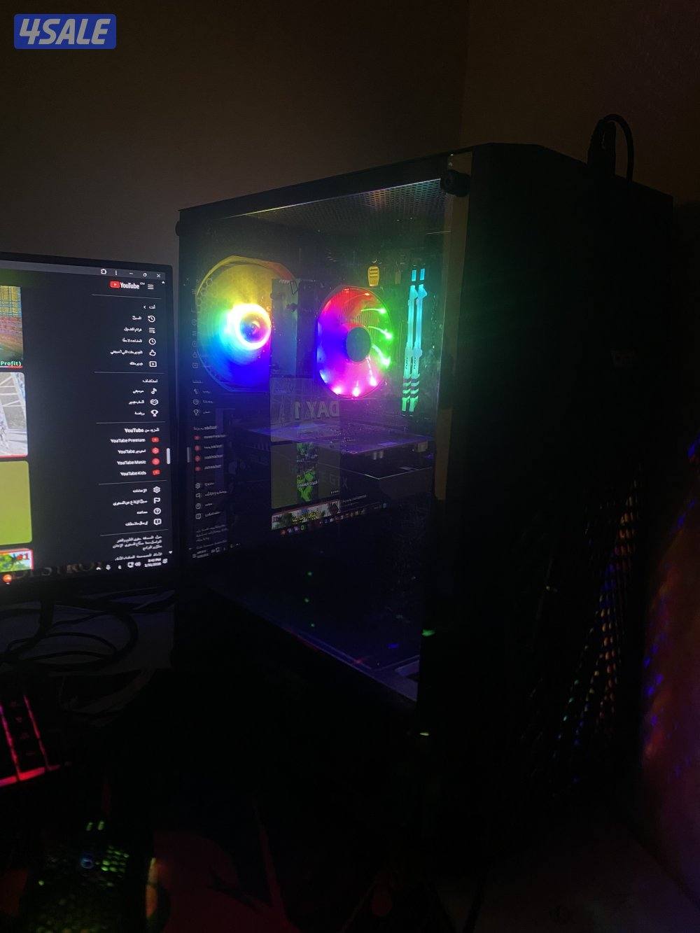 للبيع كمبيوتر نظيف وشغال على الشرط مو ناقصه شي0