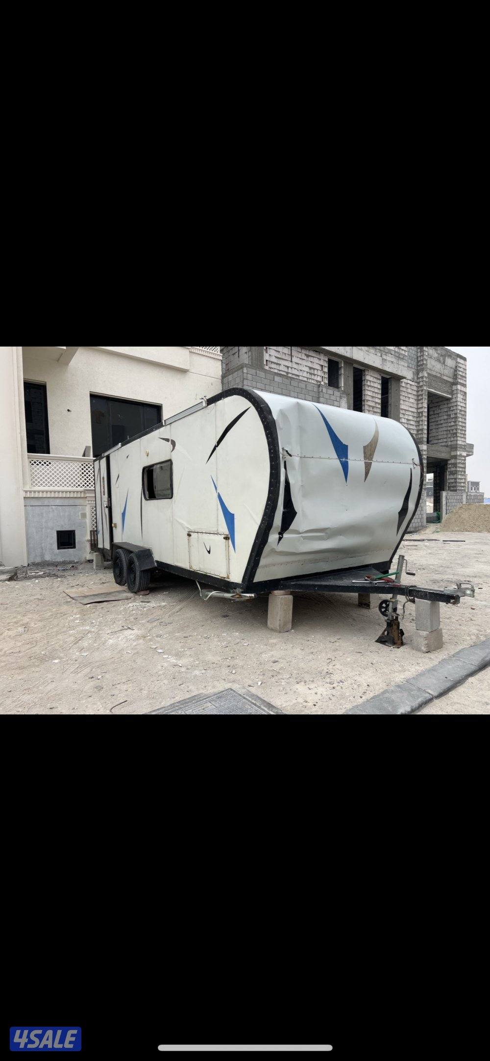 للبيع كرفان ساندويش بانيل صناعة الامارات 202314