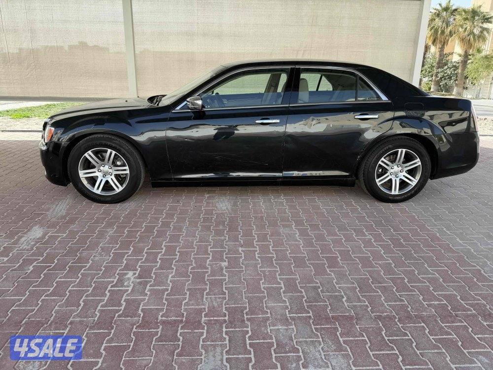 للبيع كرايزلر صبغ الوكاله 2014 ماشي 1902