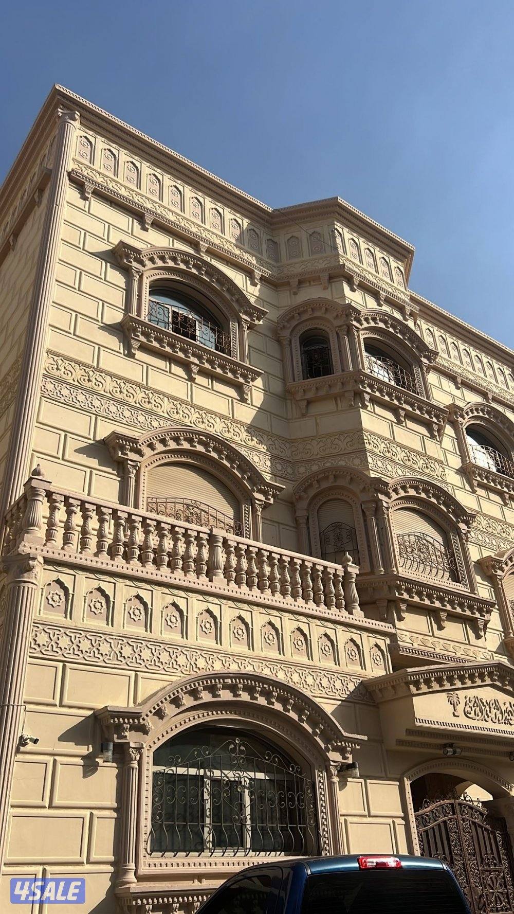 شقة 3غرف المطلوب معاريس اوعائله صغيره0