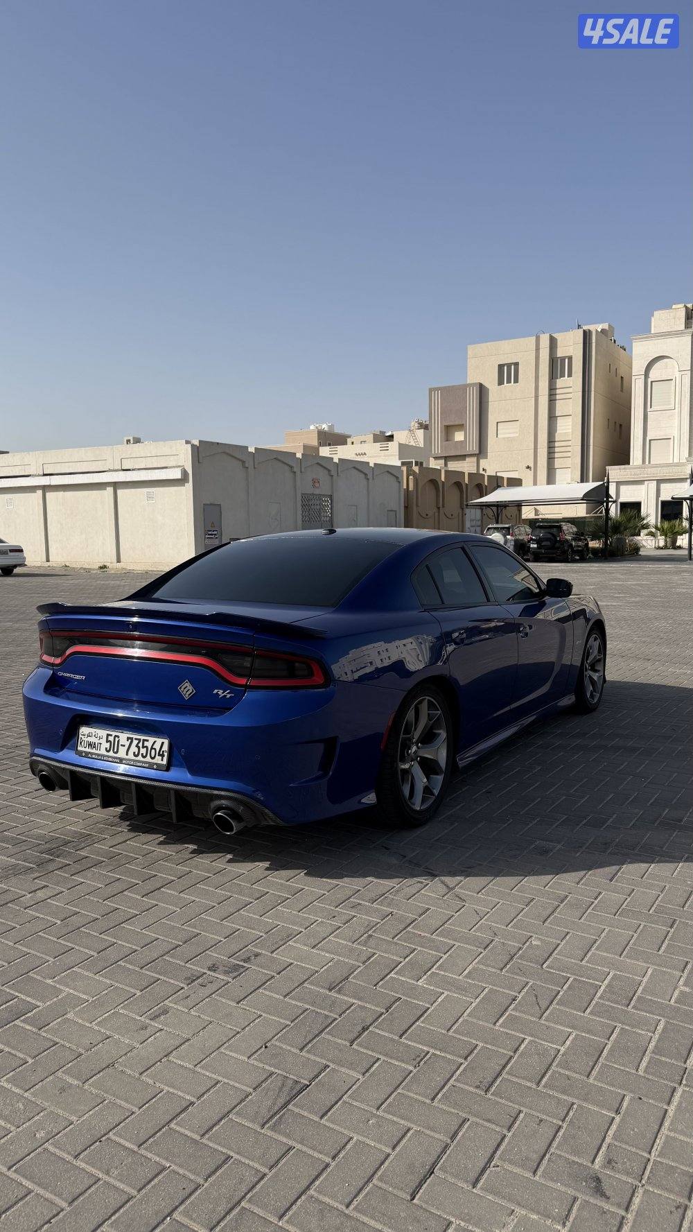 للبيع تشارجر R/T3