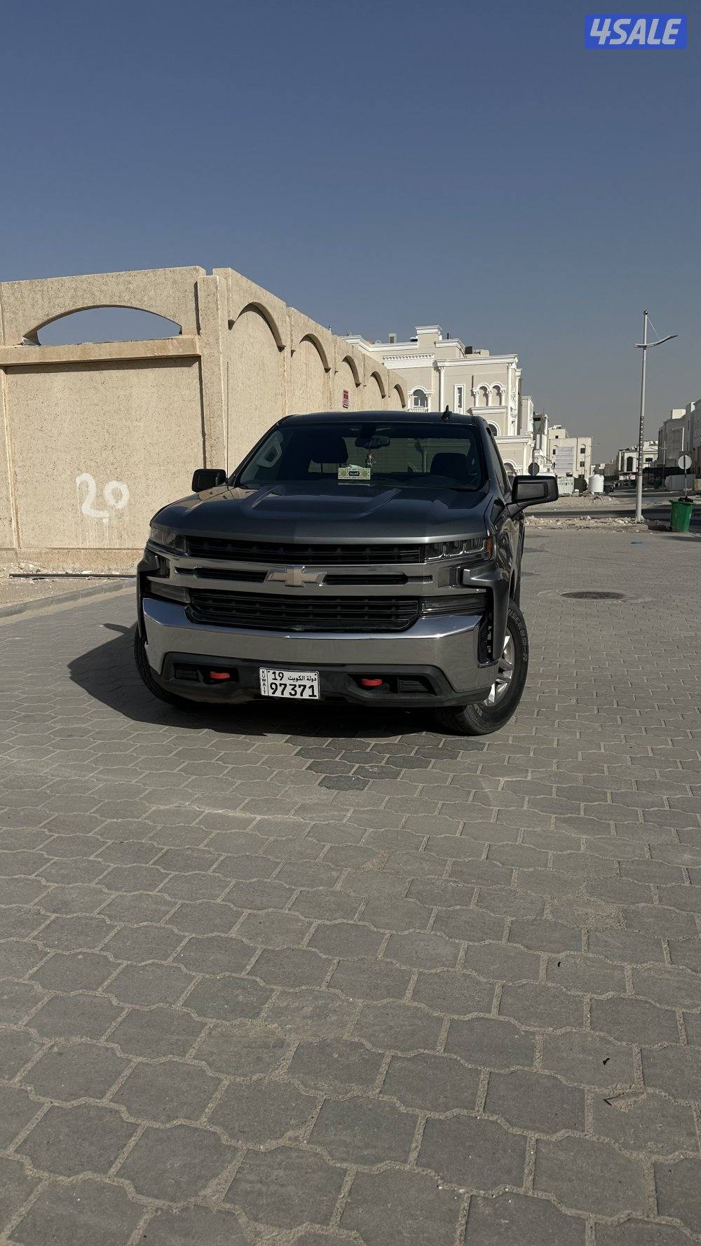 تريل بوس من غير دبل وبصمه  سلفرادو موديل٢٠٢١ ممشى ١٢٨5