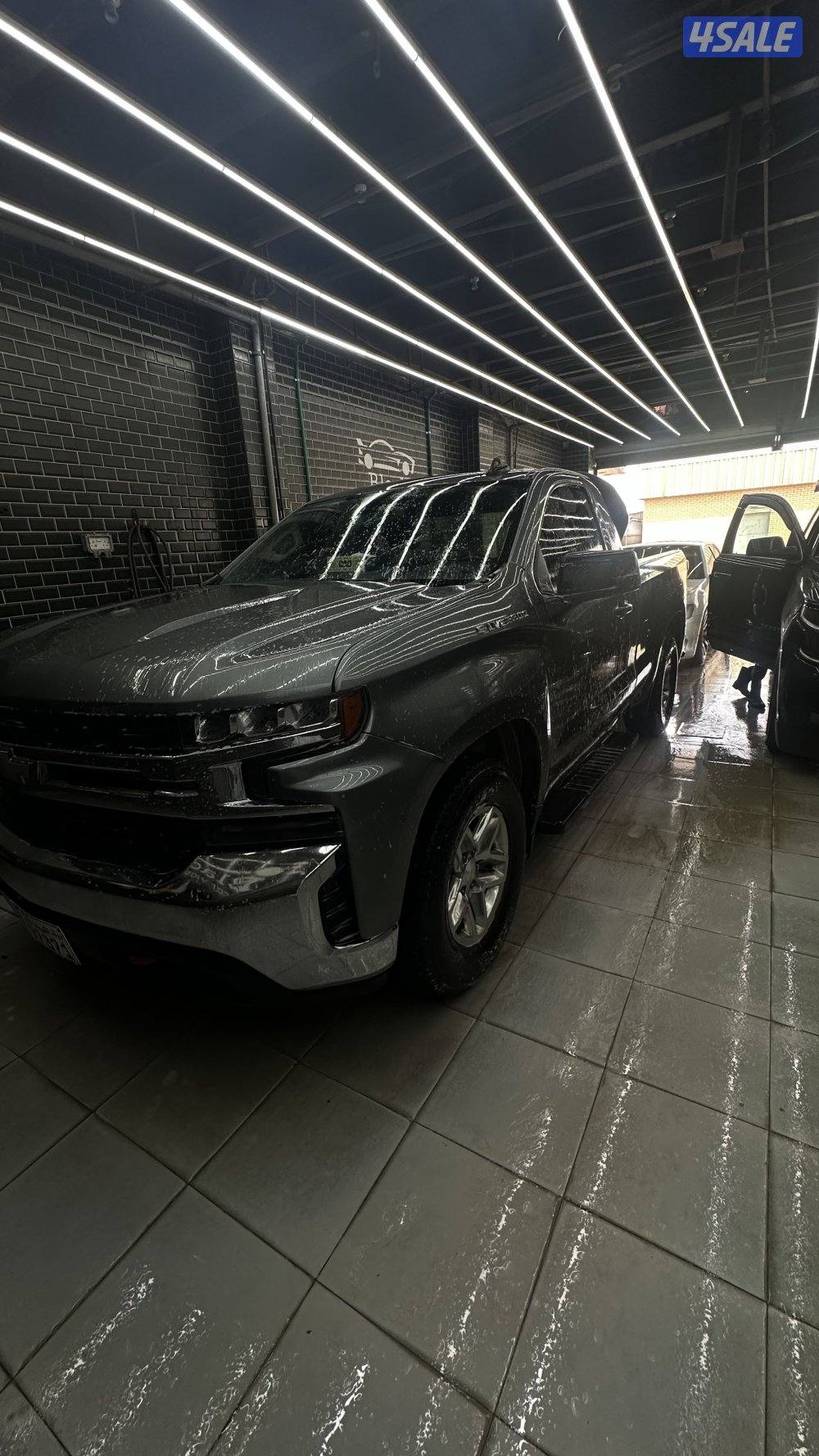 تريل بوس من غير دبل وبصمه  سلفرادو موديل٢٠٢١ ممشى ١٢٨7