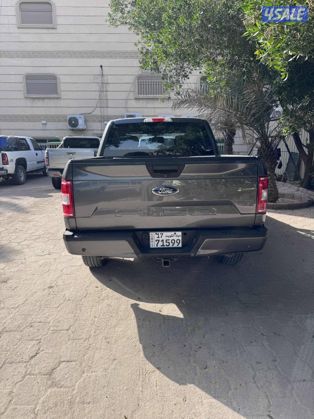 وانيت فورد دبل قير موديل ٢٠١٩ f150XLT مالك الثاني صبغ الوكاله ماشي ٢٢١0