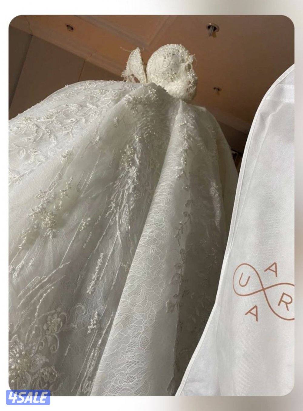 للبيع  نفنوف عرس من محل اورا2