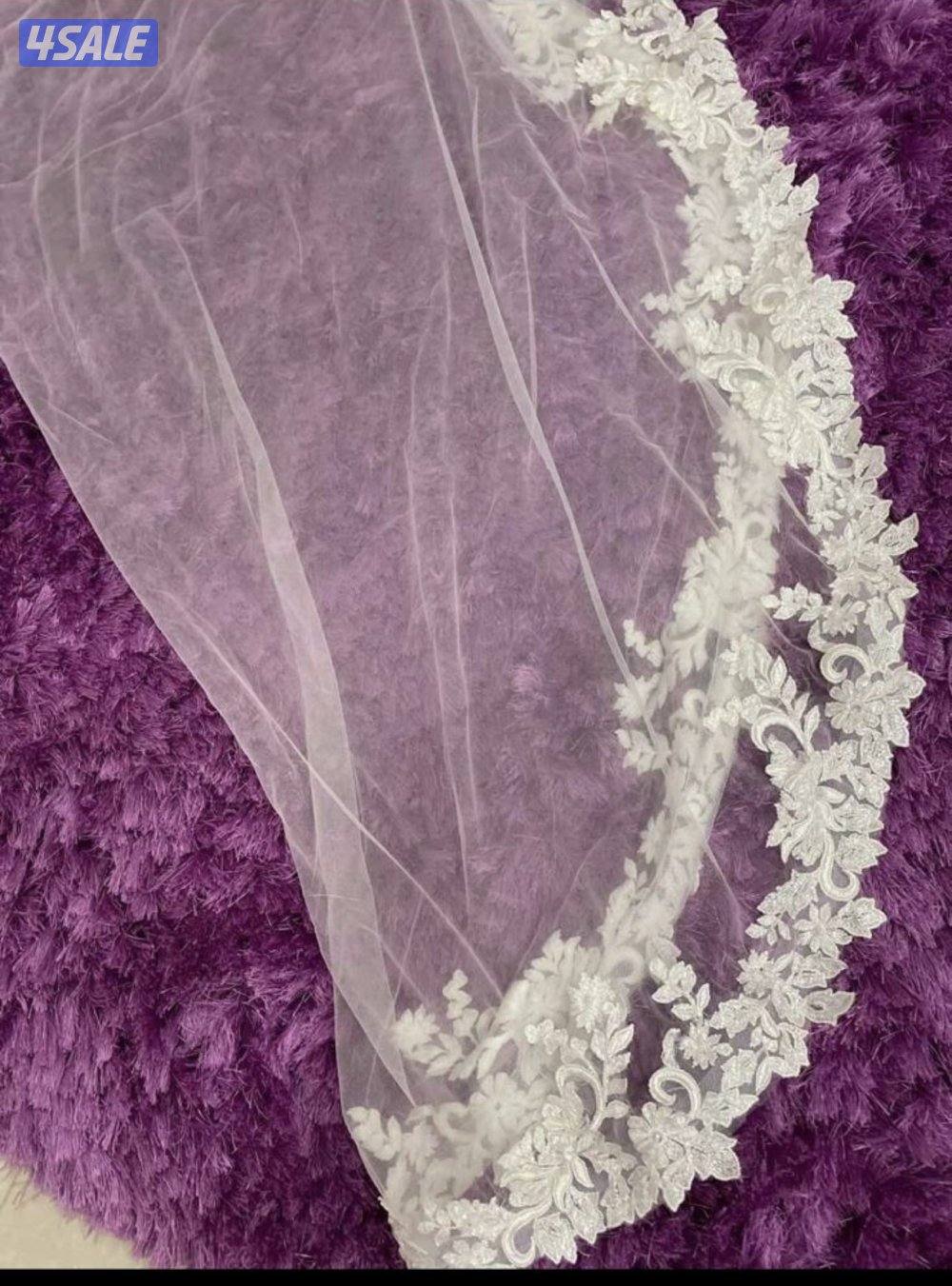 للبيع  نفنوف عرس من محل اورا5