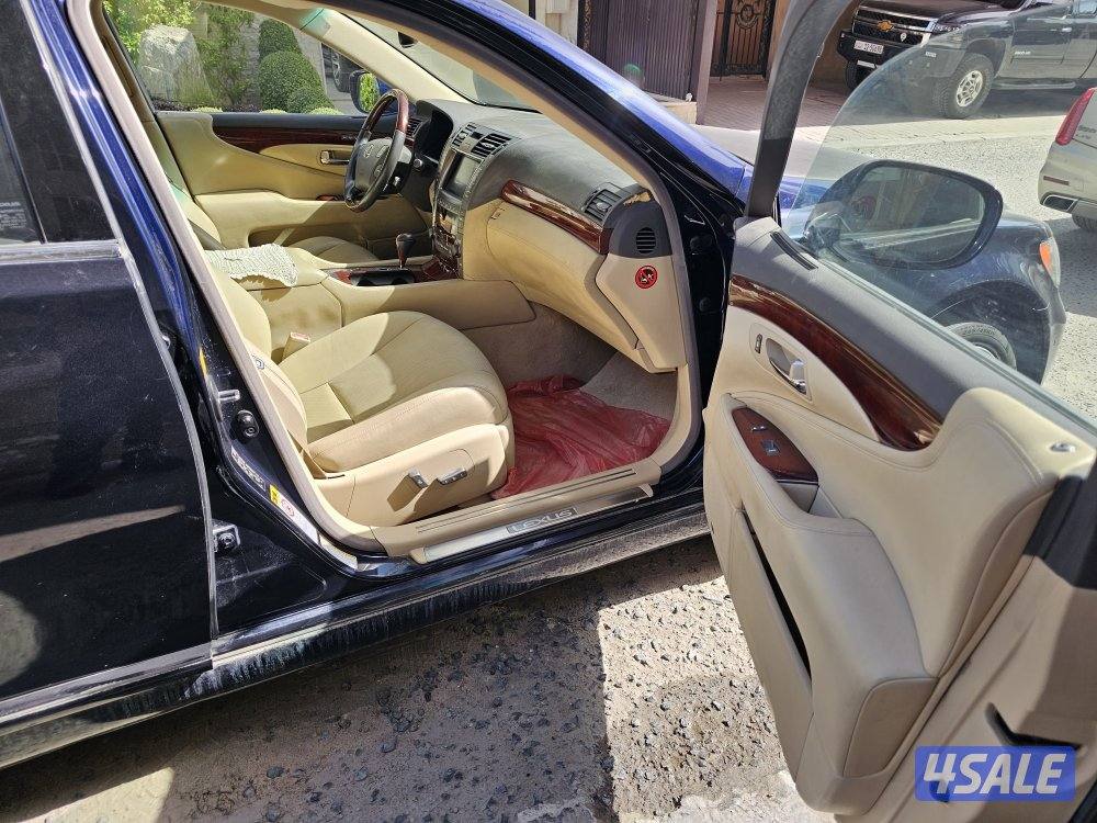 2008 Lexus LS460 Large7