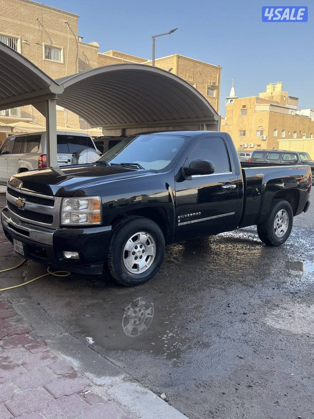 للبيع سلفرادو موديل 20100