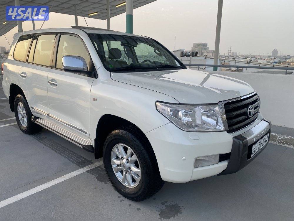 لاندكروزر ٢٠١١1