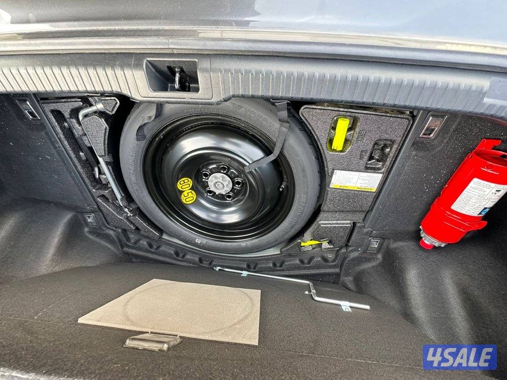 IS350 موديل 2021  ماشي: 60 الف14