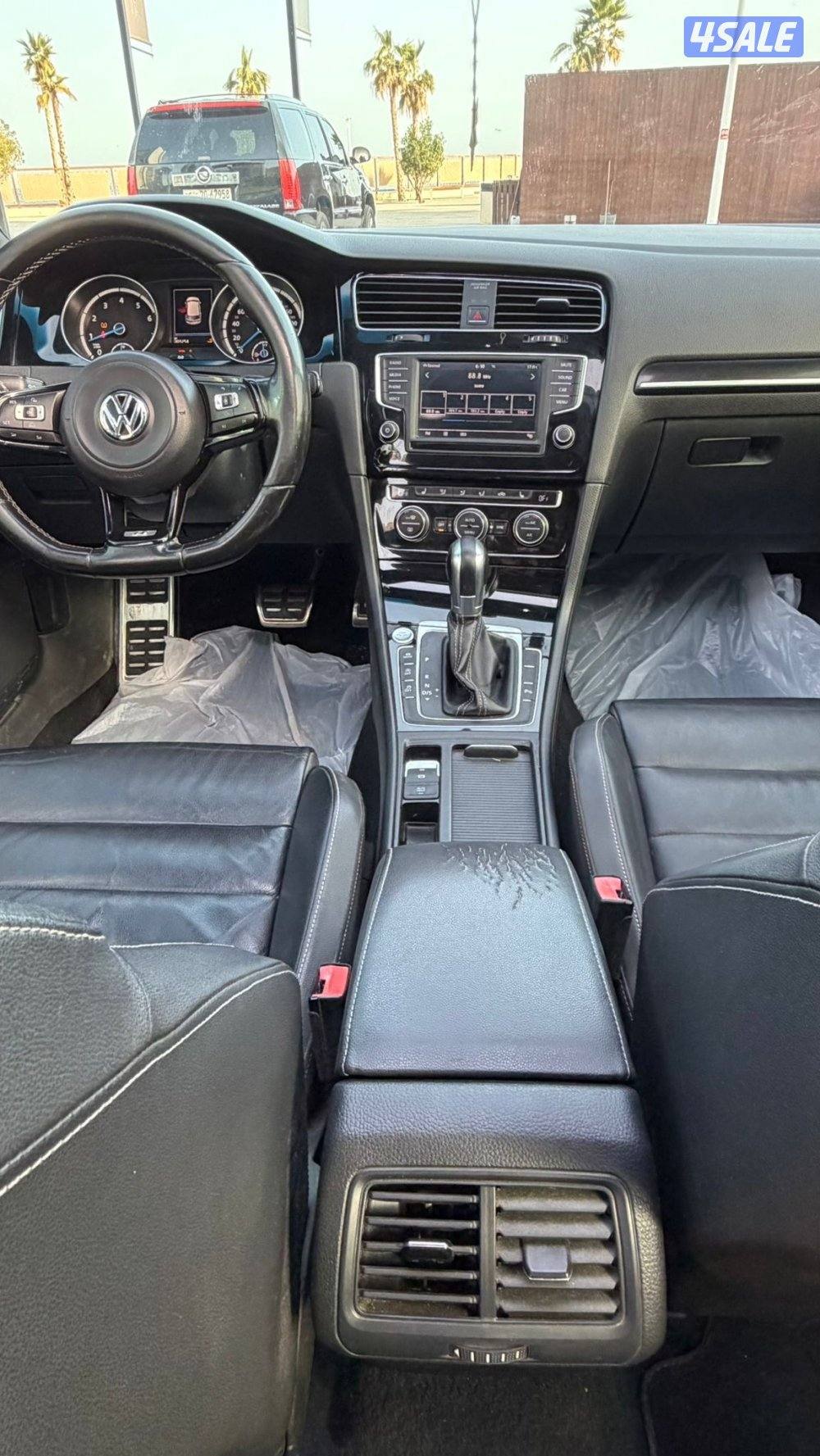 جولف R موديل 2017 / بحاله ممتازه14